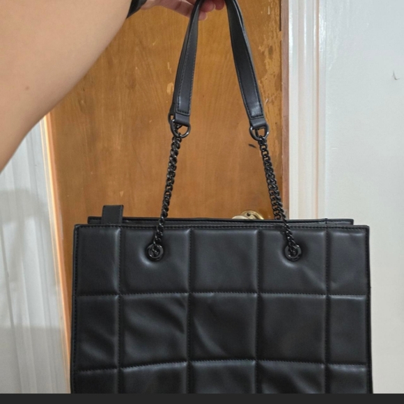 DKNY tote - Picture 3 of 7